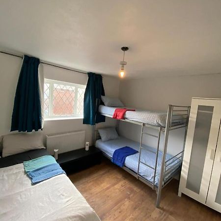 Private Room In Londres Exterior foto